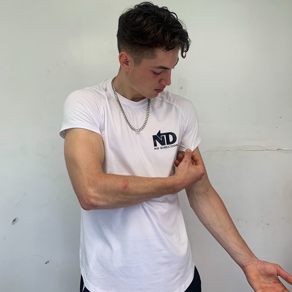 No Direction T-Shirt - Picture 3 of 3